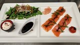 Sashimi de saumon gravelax au whisky japonais, ricotta au raifort-aneth et caramel de miel-soja