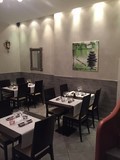 salle restaurant coté droit de la cafetiere felee